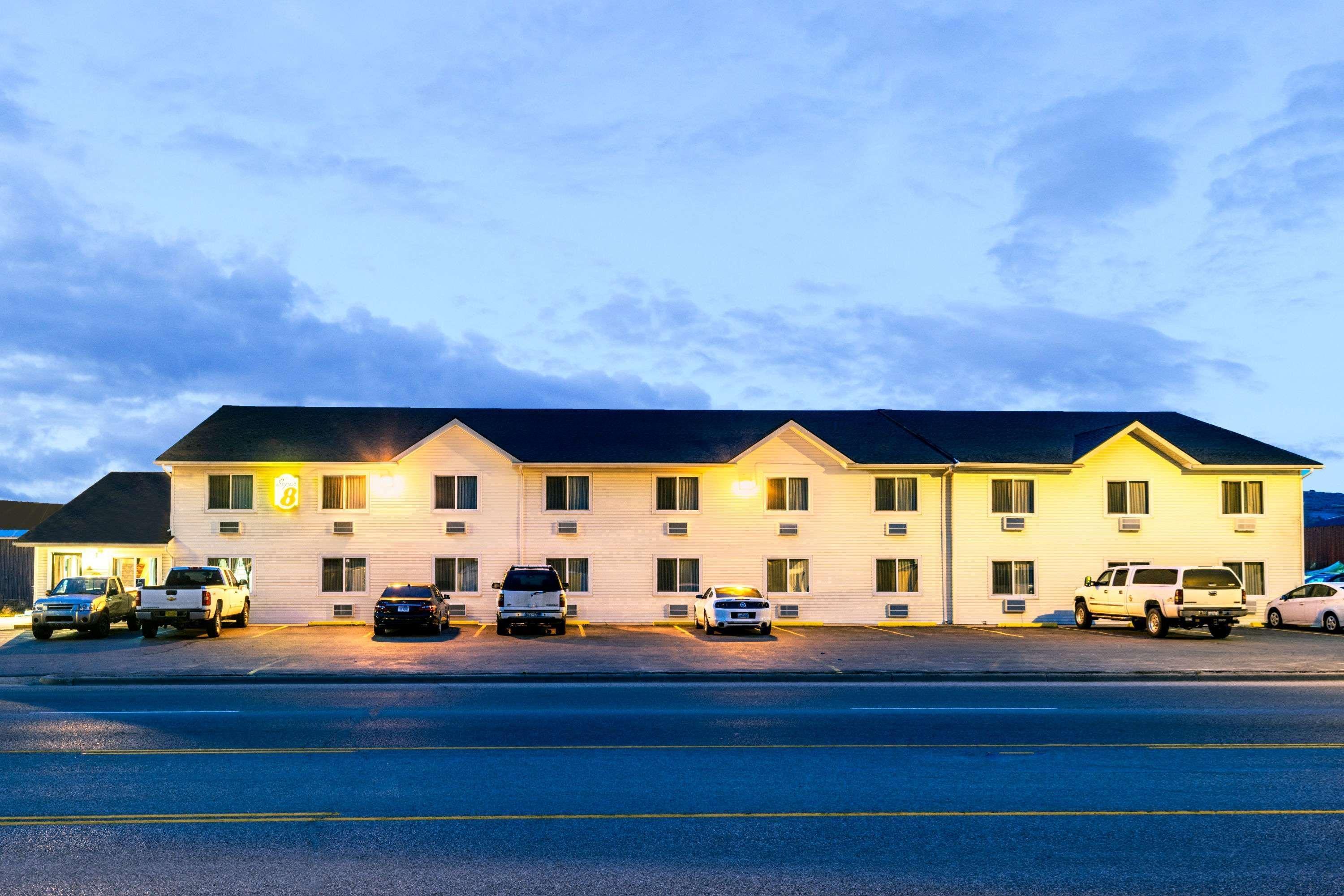Super 8 Sheridan Exterior foto